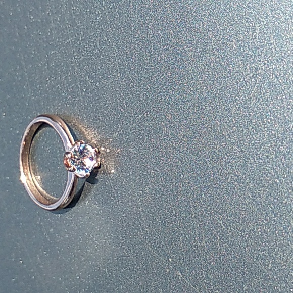 Rose gold plated solitaire - Picture 5 of 6